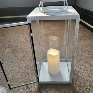 Large candle lanter (battery operated)